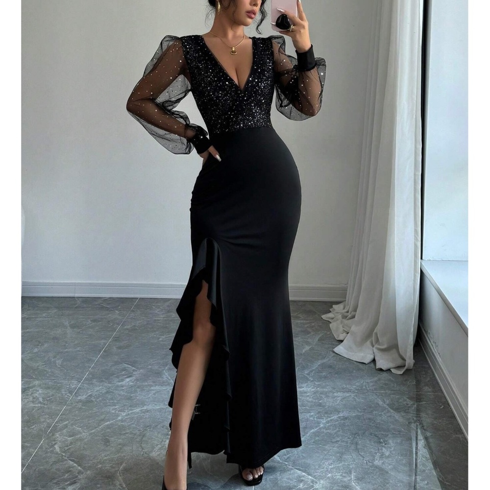 Elegant Black Maxi Dress with Sheer Sleeves